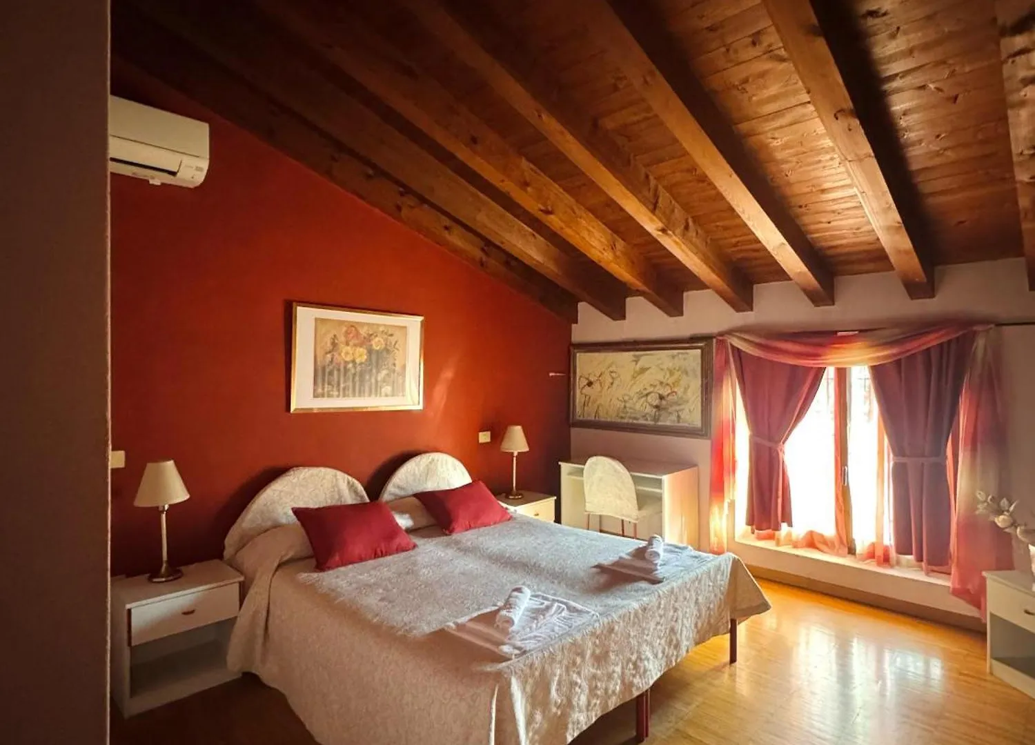 **  Hotel Al Caminetto Monzambano Italia