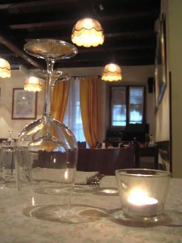 Hotel Hôtel Al Caminetto à Monzambano